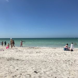 Meet your Posher, Evelyn